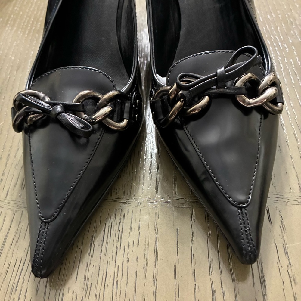 Prada Black Leather Heels with Chain Accent - Picture 4 of 8